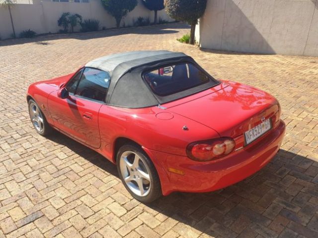 2002 - Mazda MX5 NB (Riaan DE Beer)